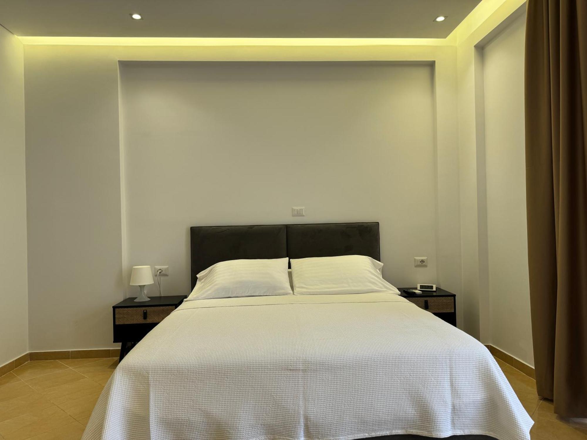 Hotel Almando