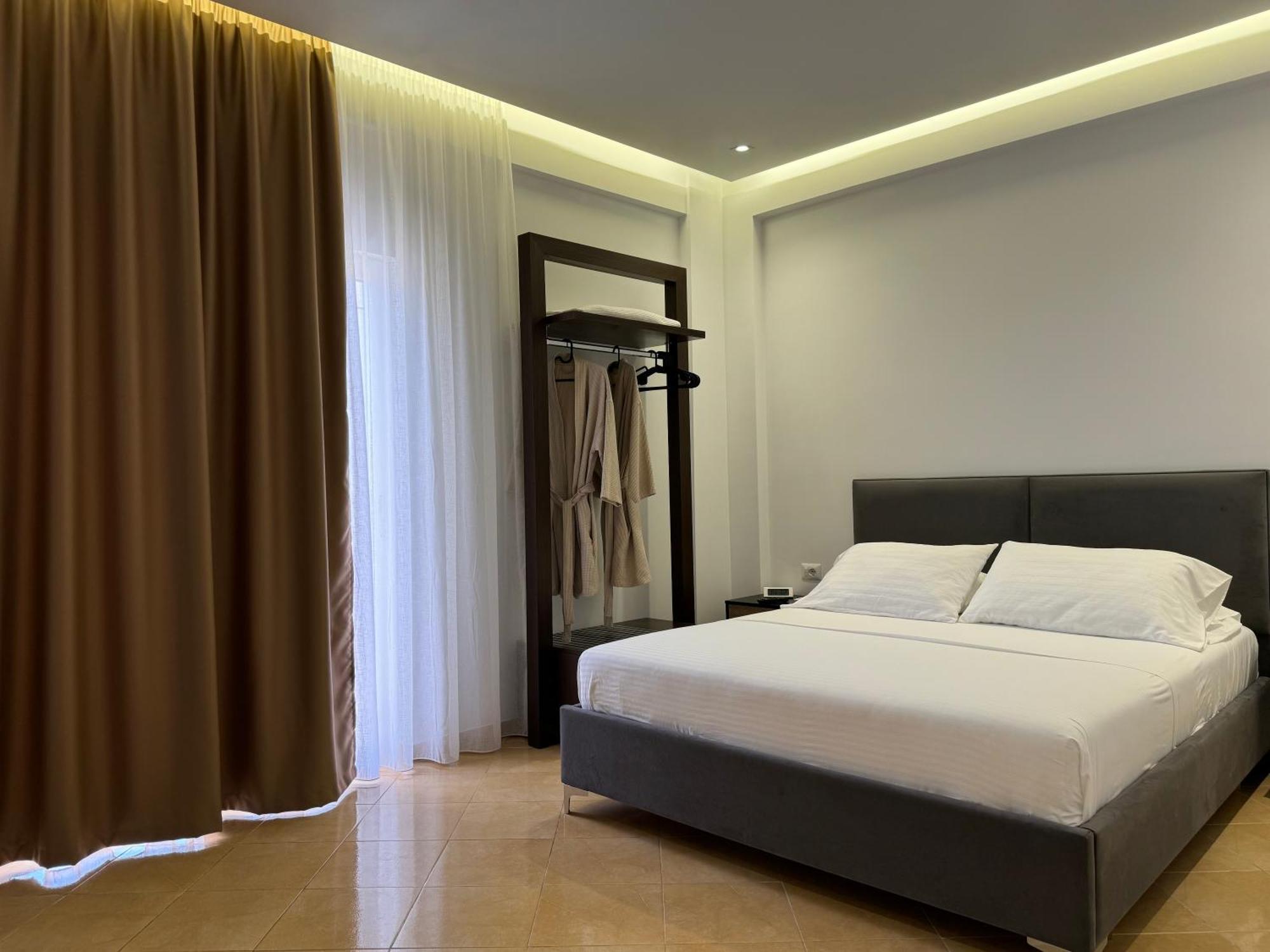 Hotel Almando